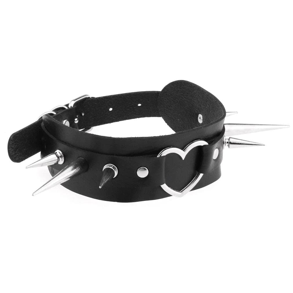 Long Spike Heart Choker