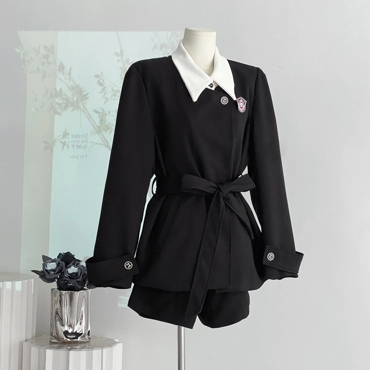 Black White-Collar and Shorts Set Jacket