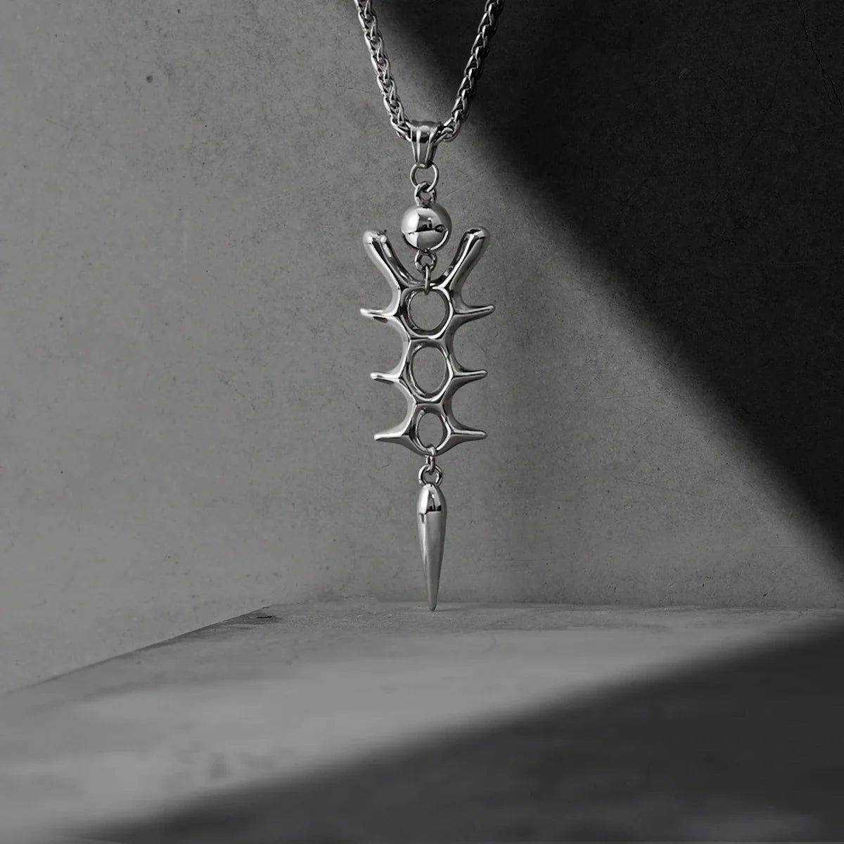 BIOMECH SPINE NECKLACE