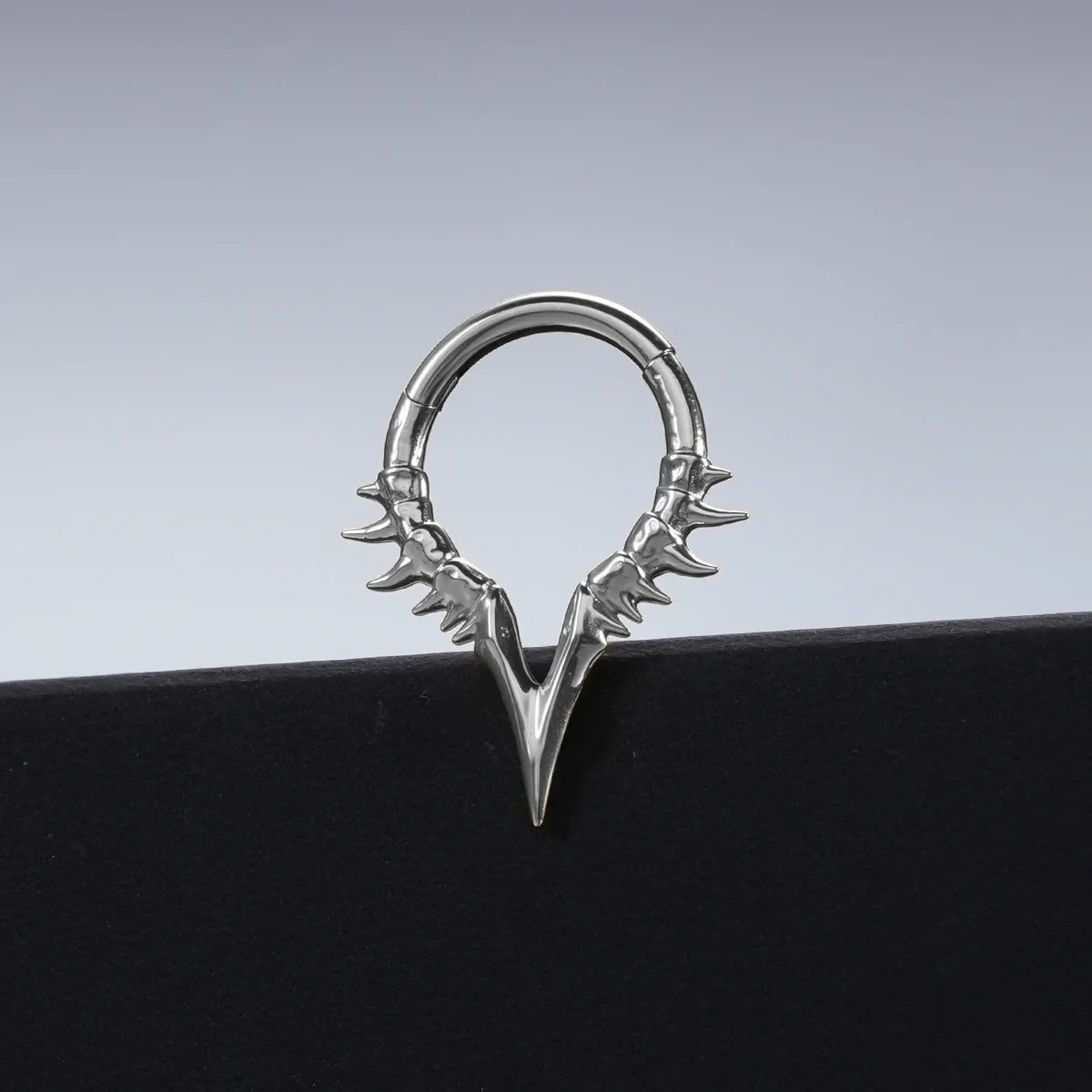 BARBED FANG CLICKER
