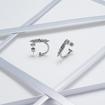 LAMINAR AXIS SPIKE EARRINGS