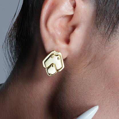 SHIELD PLATE STUD EARRINGS