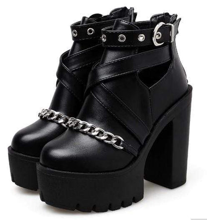 Retribution Chain Boots - Creepy Goth