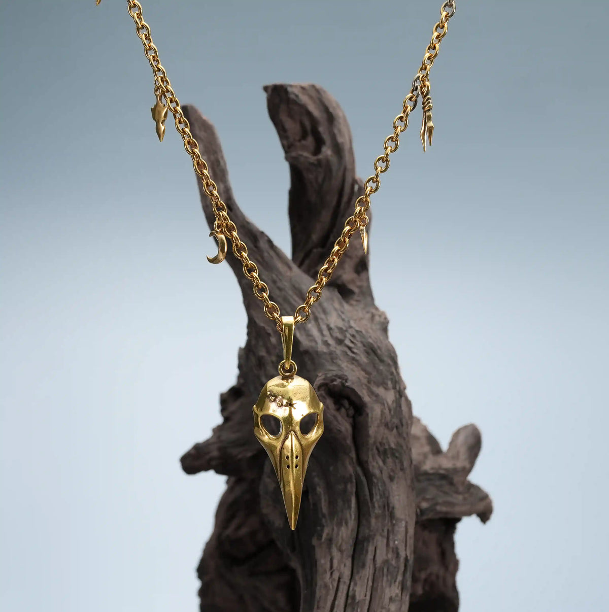 AUGUR SKULL NECKLACE (GOLD)