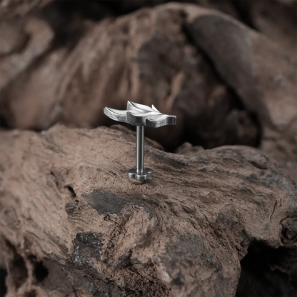 BRAMBLE LEAF FLATBACK STUD