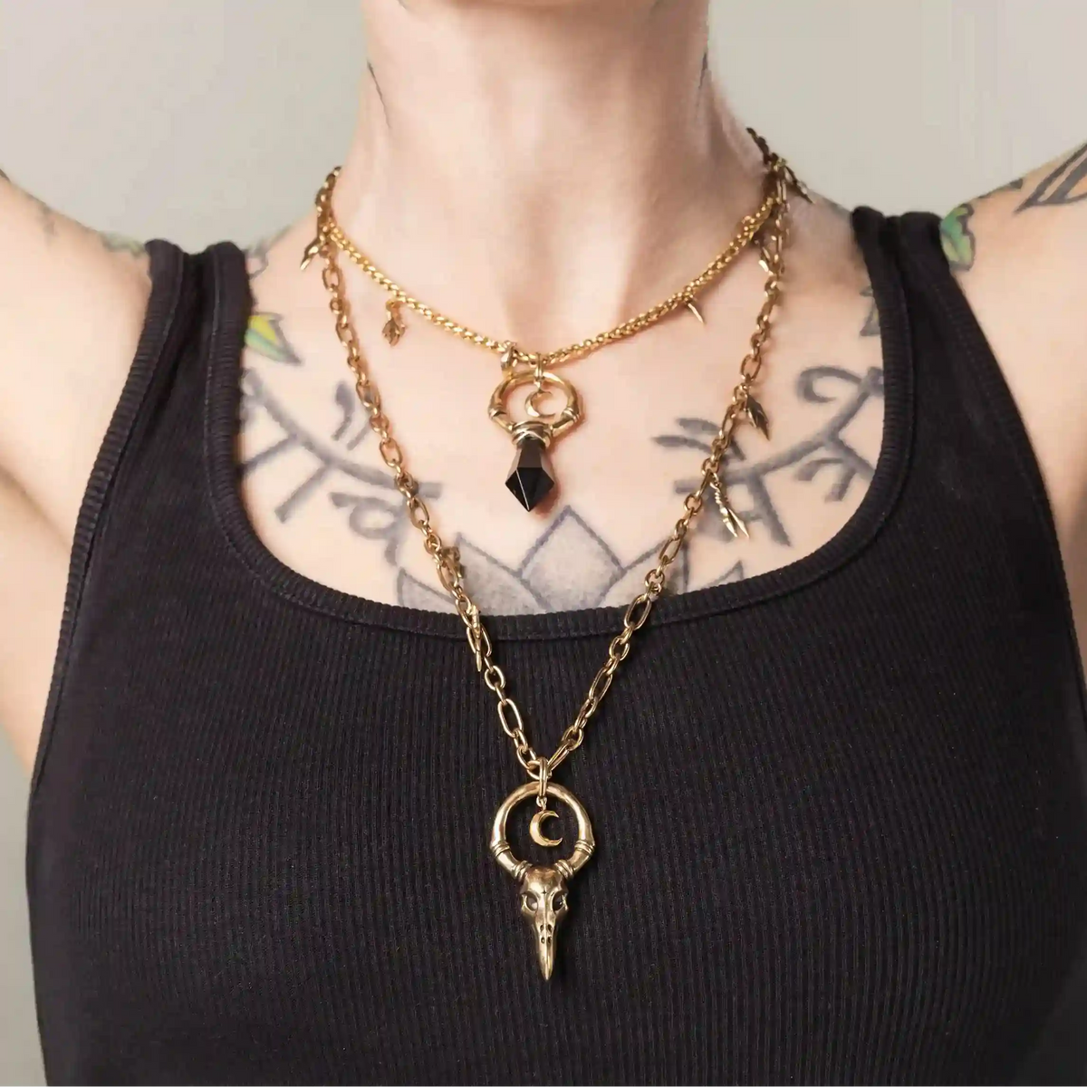 CROW WARD NECKLACE (GOLD)