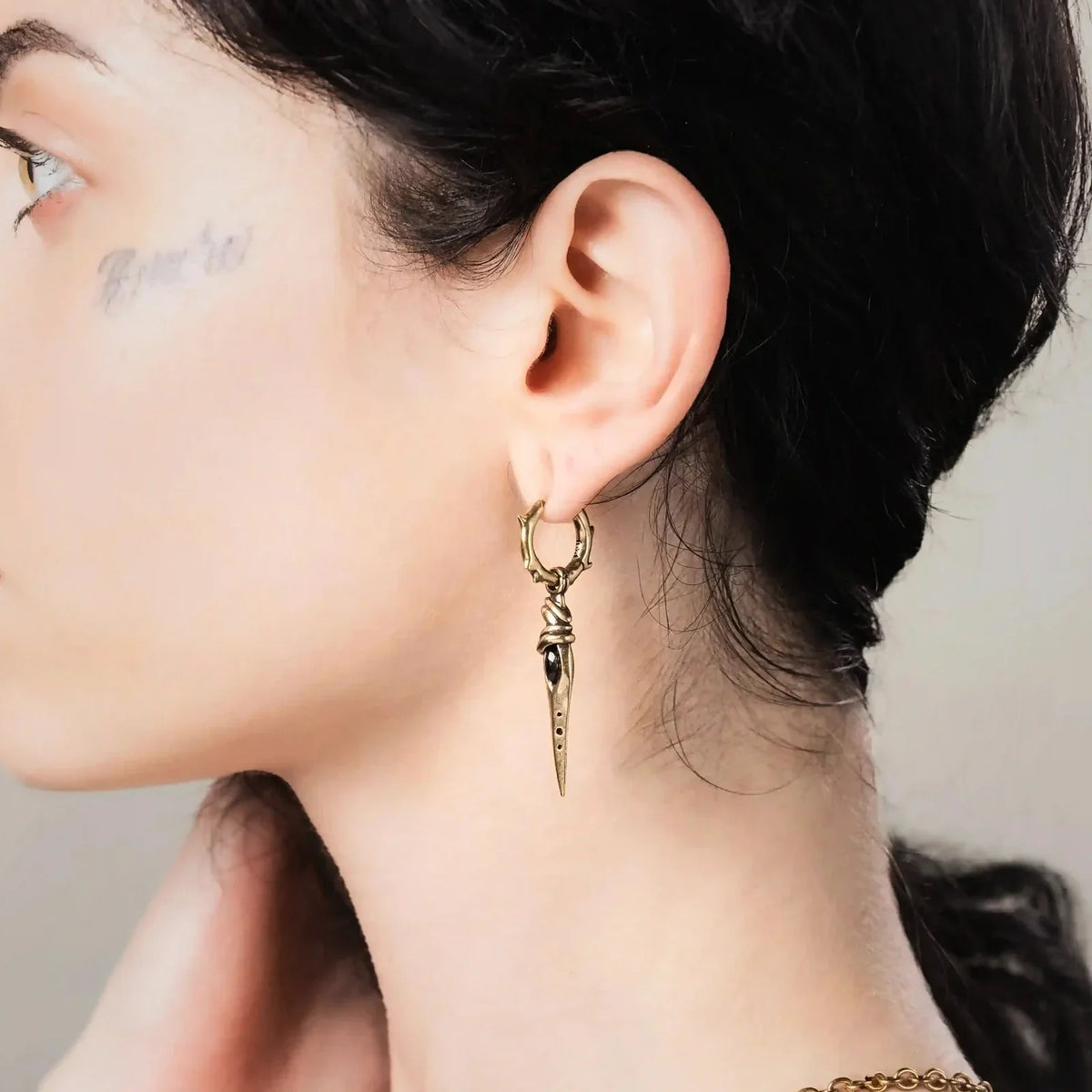 EYE DAGGER EARRINGS (SILVER-TURQUOISE)