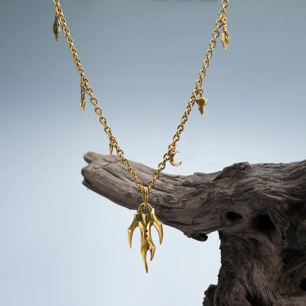 FERAL HUSK NECKLACE (GOLD)