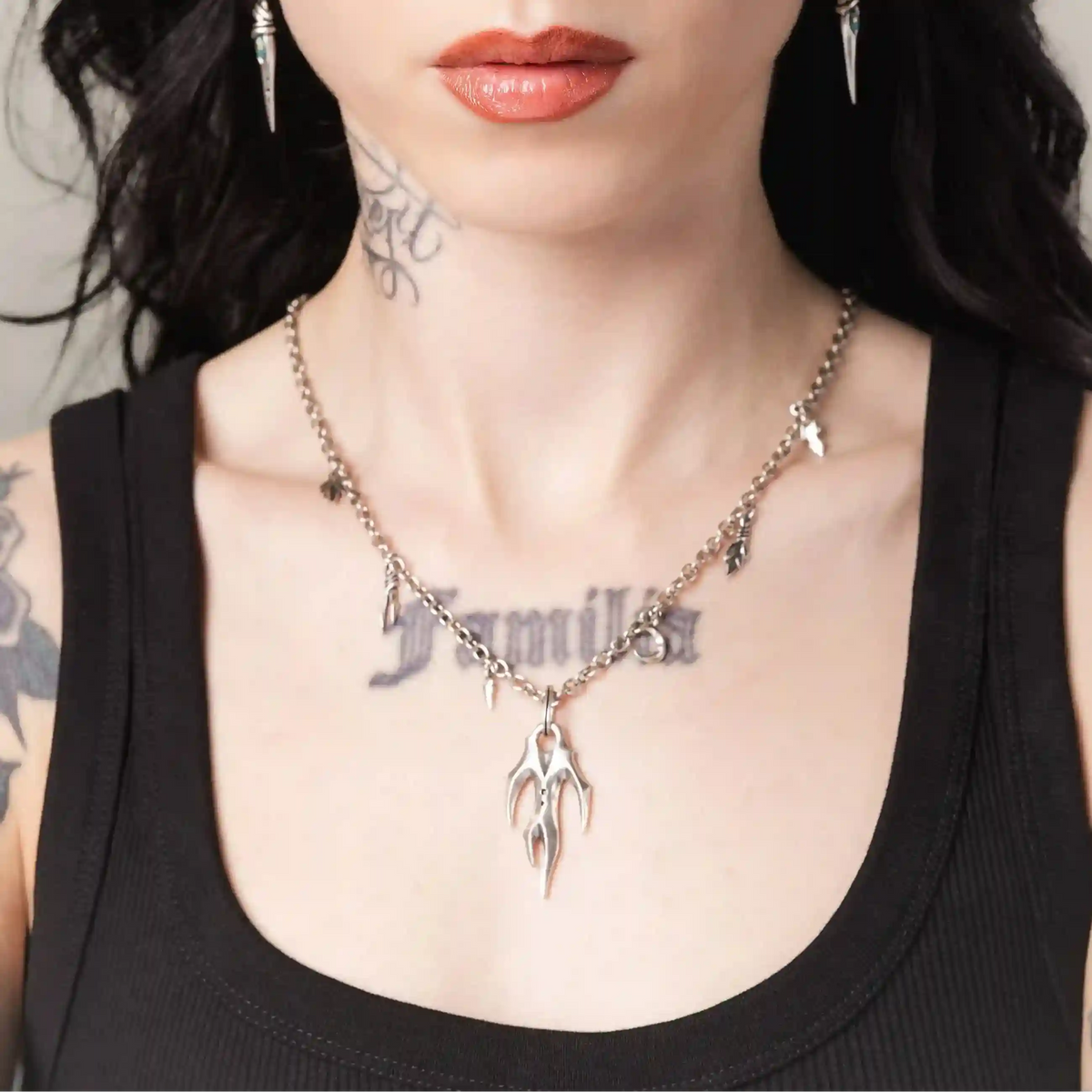FERAL HUSK NECKLACE (SILVER)