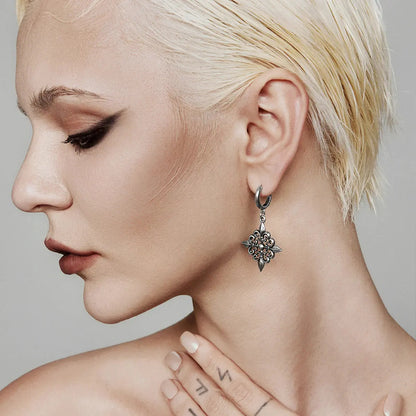 FLEUR-DE-LIS ELEGANCE EARRINGS (925 SILVER)