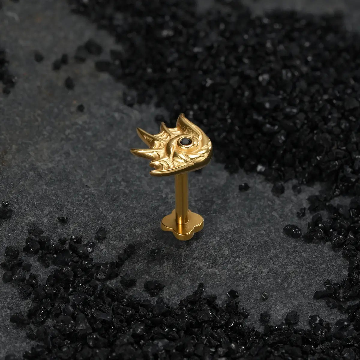 ABYSS CONCH FLATBACK STUD