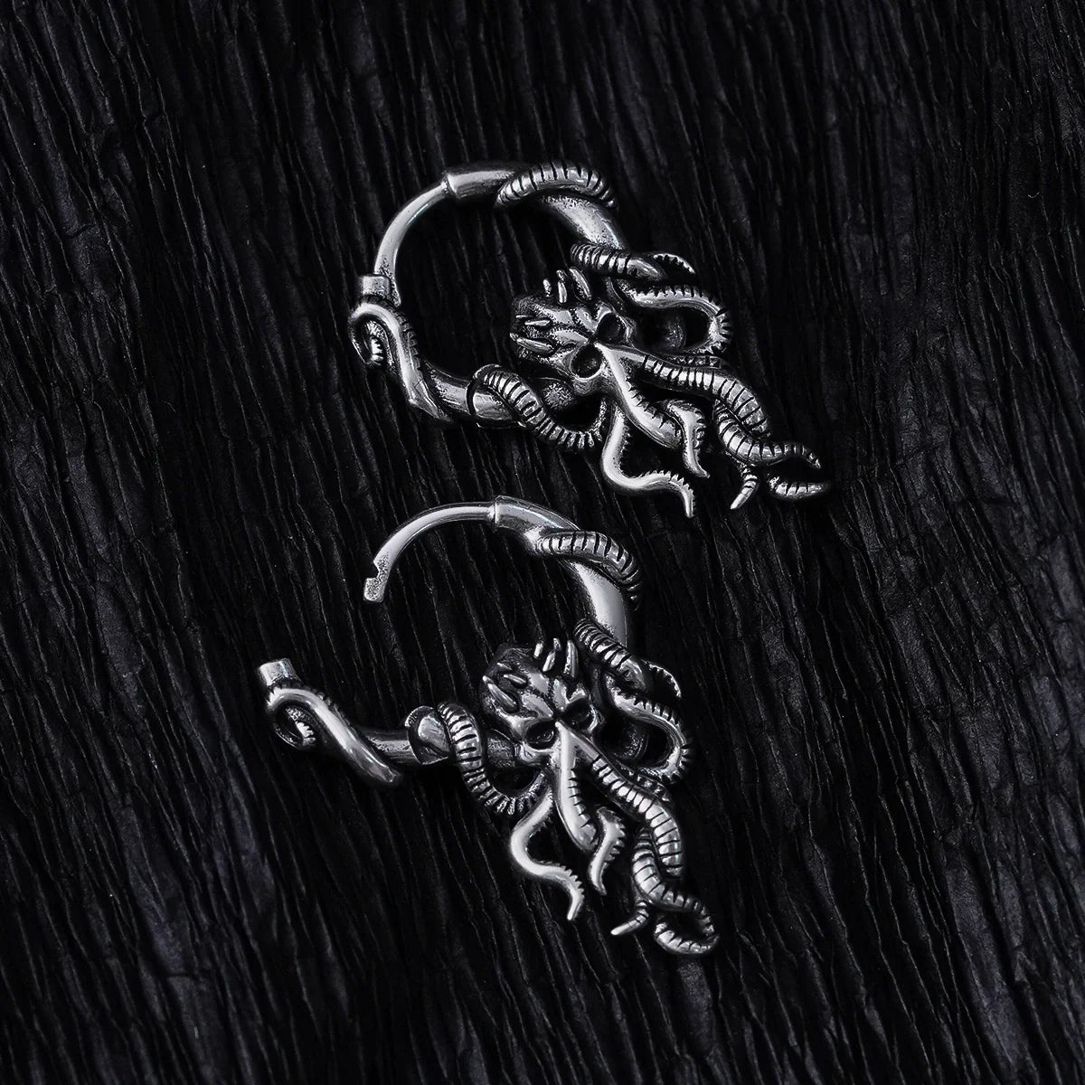 KRAKEN MYSTIQUE EARRINGS