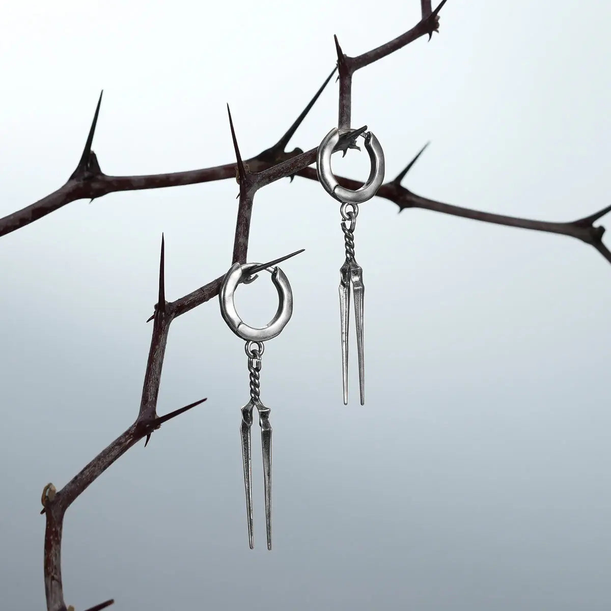 LONGINUS TWIN SPEAR EARRINGS (925 SILVER)