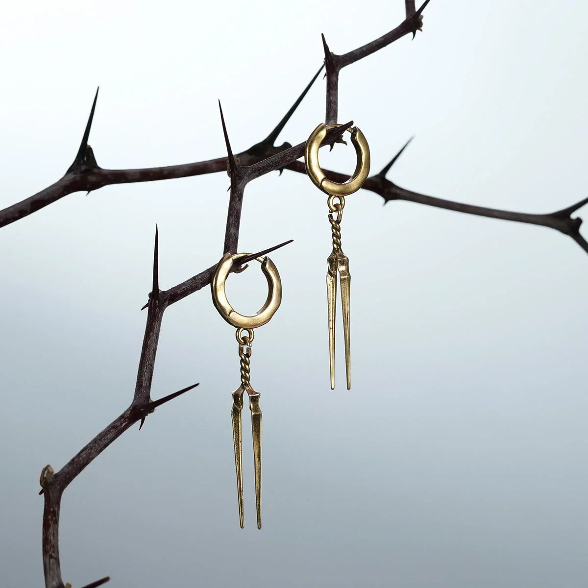 LONGINUS TWIN SPEAR EARRINGS