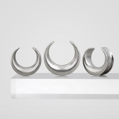LUNAR ECLIPSE TUNNELS