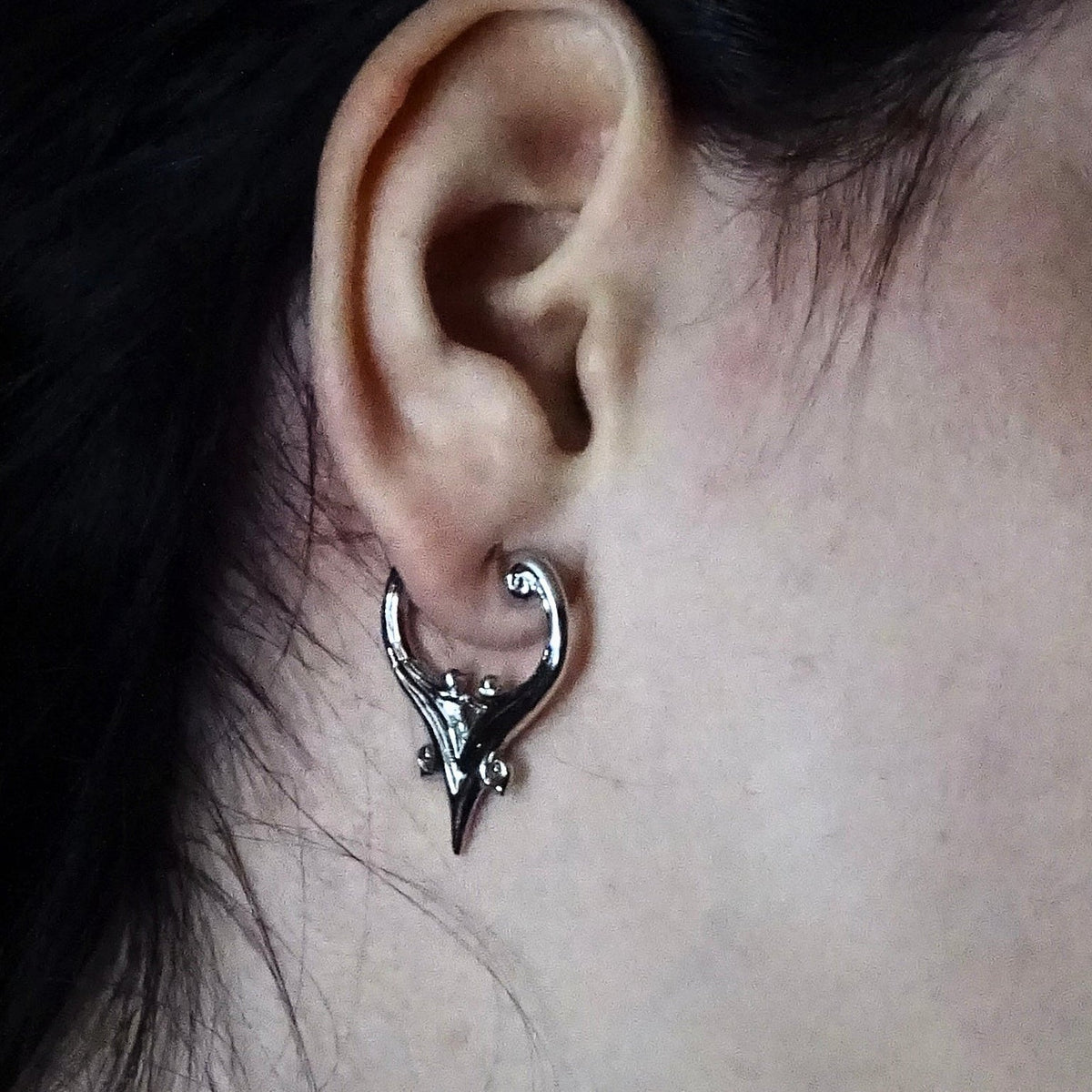 MYSTIC CREST EARRINGS