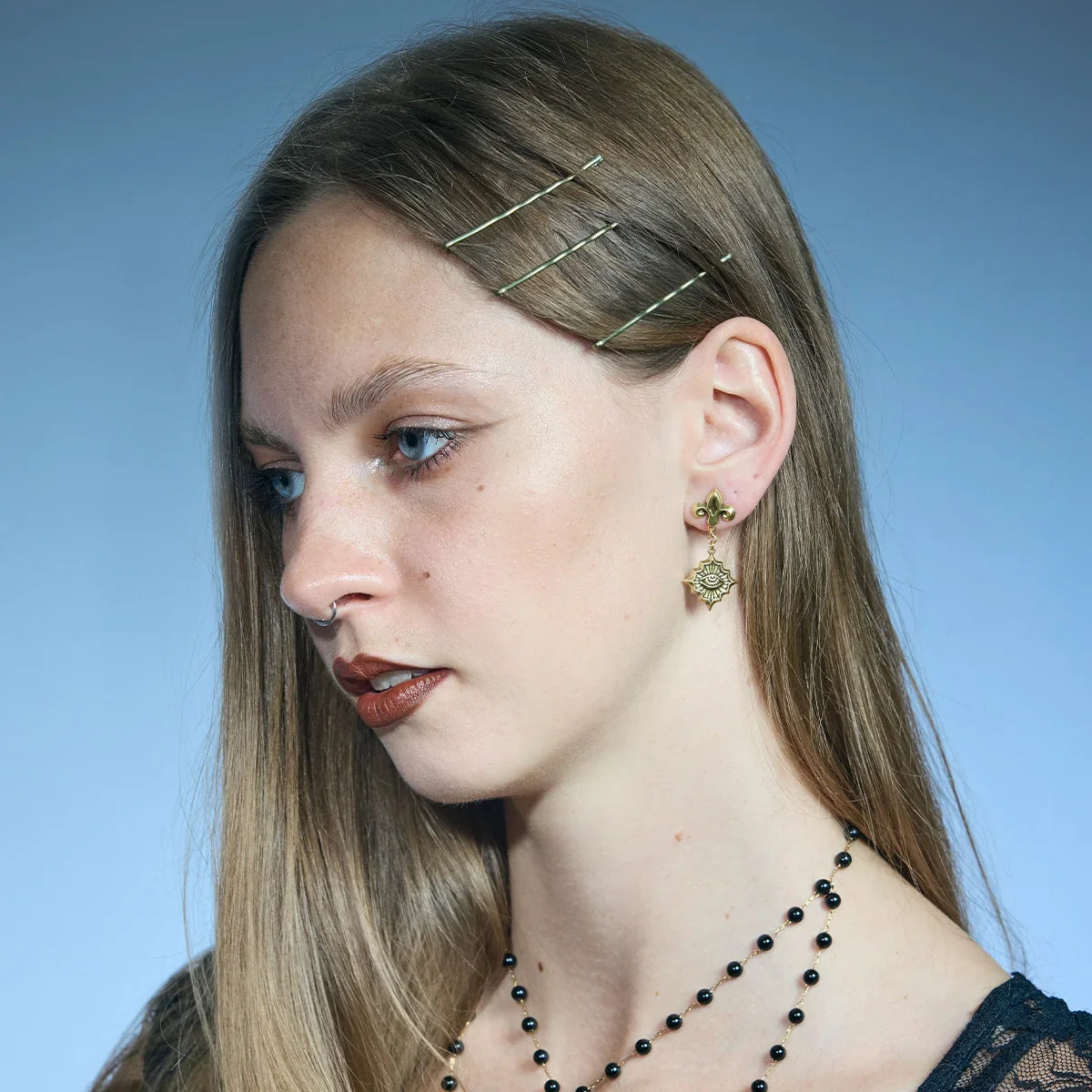 RADIANT WITNESS EARRINGS