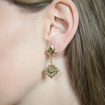 RADIANT WITNESS EARRINGS