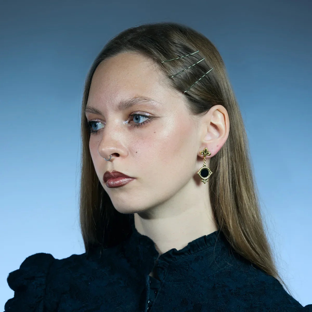 SILENT LENS EARRINGS
