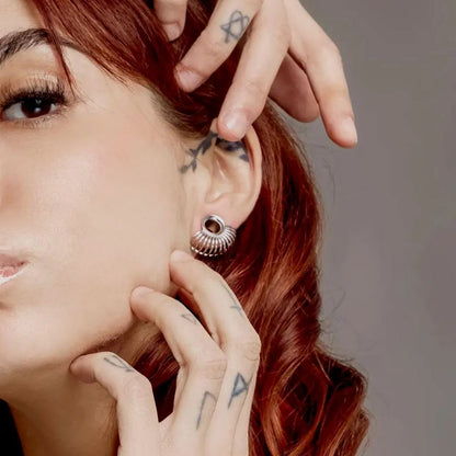SYMMETRICAL RADIANCE TUNNELS