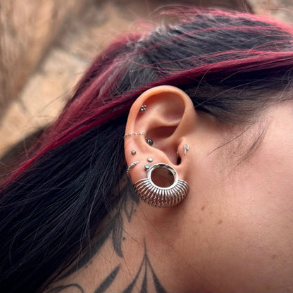 SYMMETRICAL RADIANCE TUNNELS
