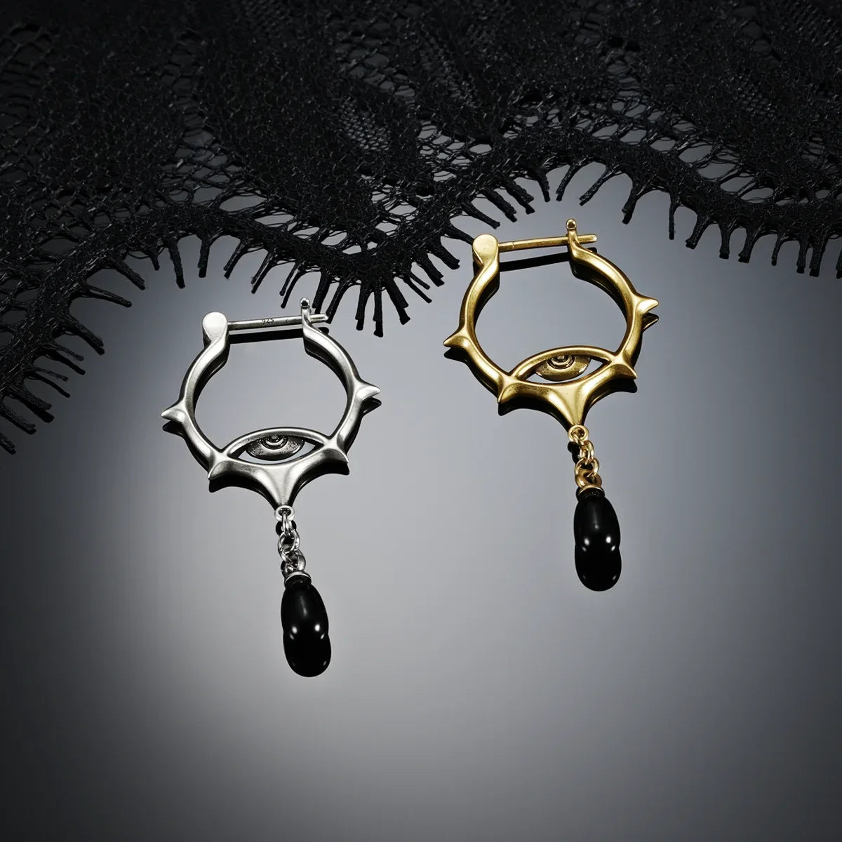 THORNED GAZE EARRINGS