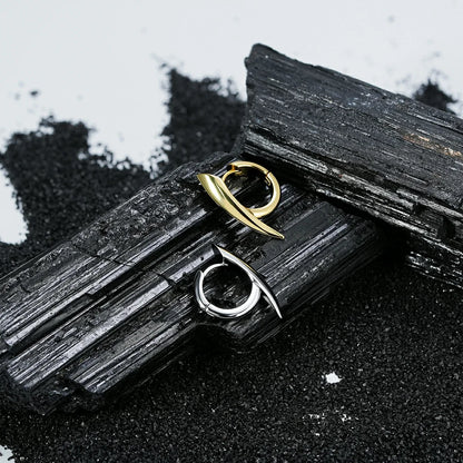 VENOM CLAW EARRINGS