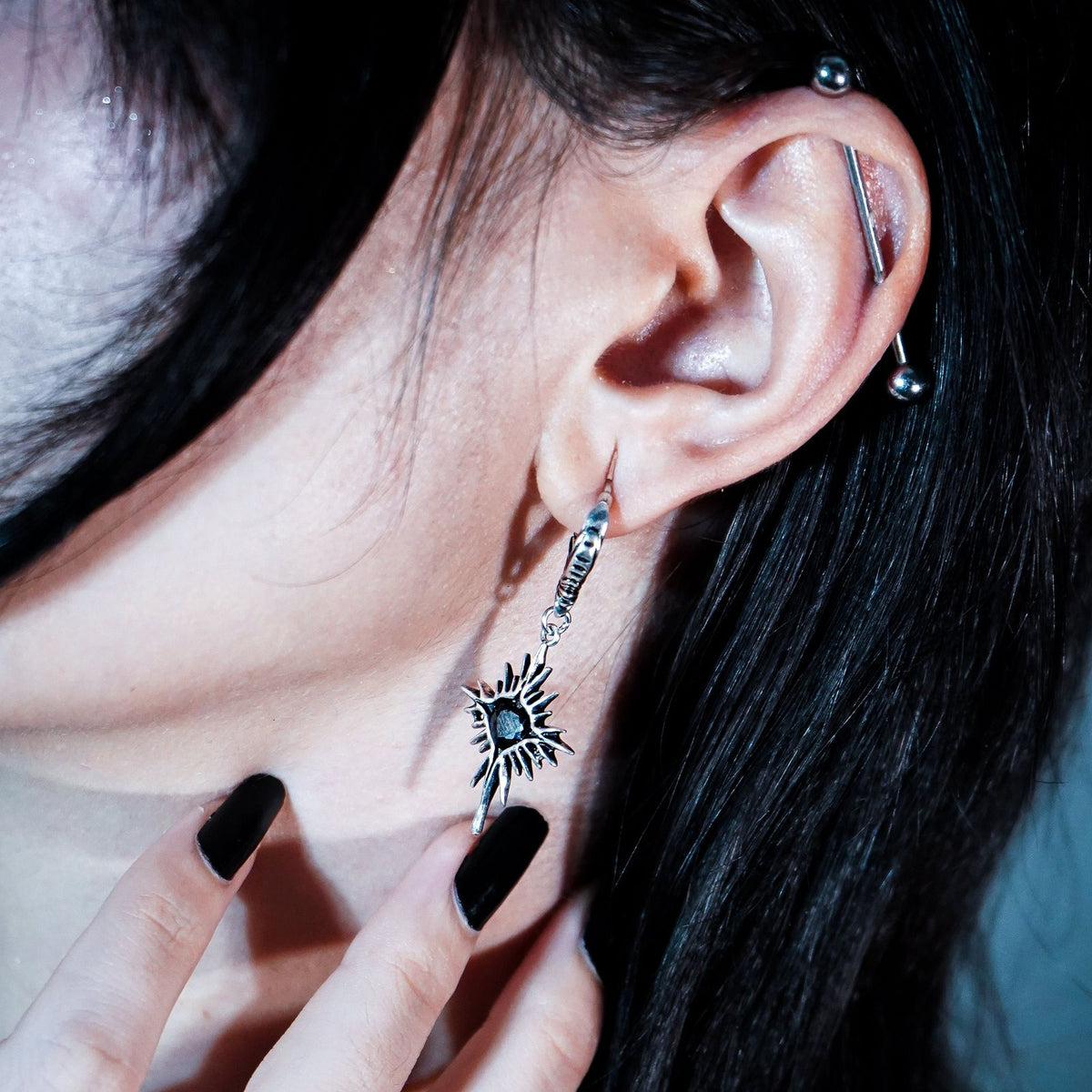WINGED HEARTBURST EARRINGS (925 SILVER)