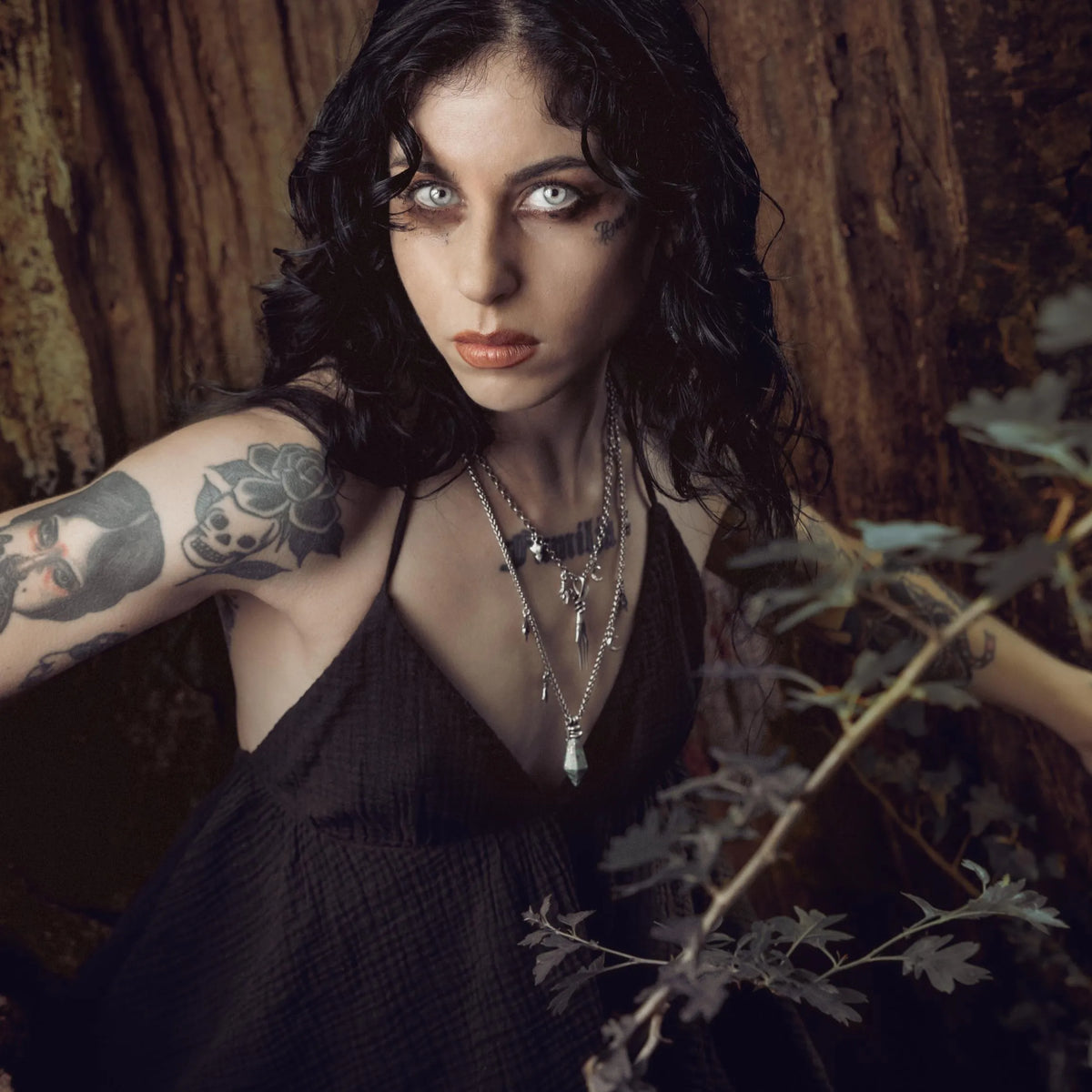WRAPPED RELIC NECKLACE (SILVER-OBSIDIAN)